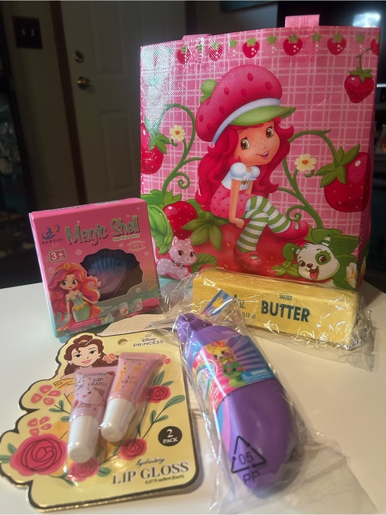 Multiple Other - Strawberry Shortcake Pink Kids Tote Bag with Accessories